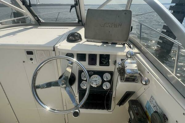 Photo of the 2005 Shamrock 220 Predator