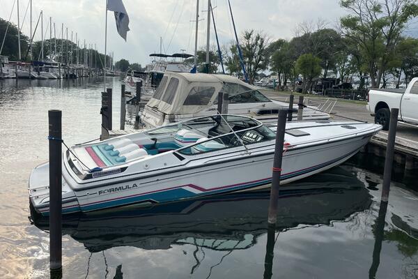 NO NAME 29ft Formula Yacht For Sale