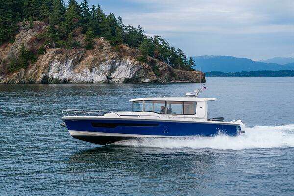 Nimbus C11 Yacht For Sale