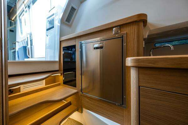 Nimbus C11 Yacht For Sale