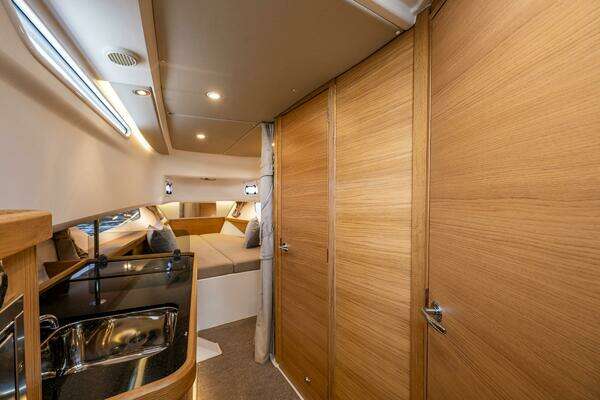 Nimbus C11 Yacht For Sale