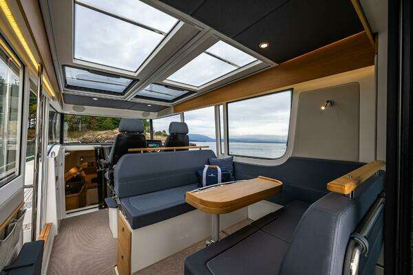 Nimbus C11 Yacht For Sale