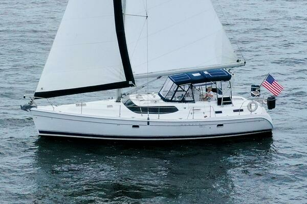 Photo of the 2006 Hunter 45cc "Coralee"