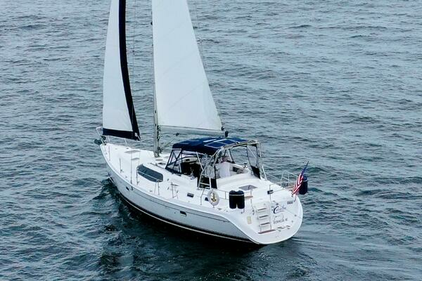 Photo of the 2006 Hunter 45cc "Coralee"