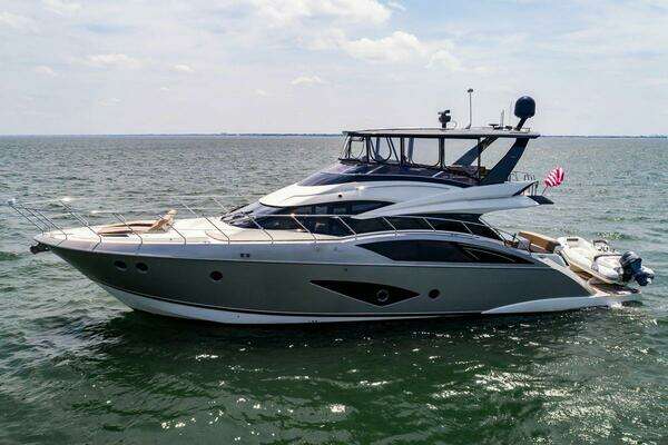 2013 Marquis 63