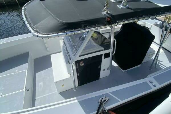 Photo of the 1995 Ocean Master 3100