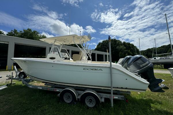 Photo of the 2013 Cobia 296 CC