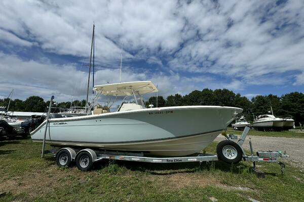 Photo of the 2013 Cobia 296 CC