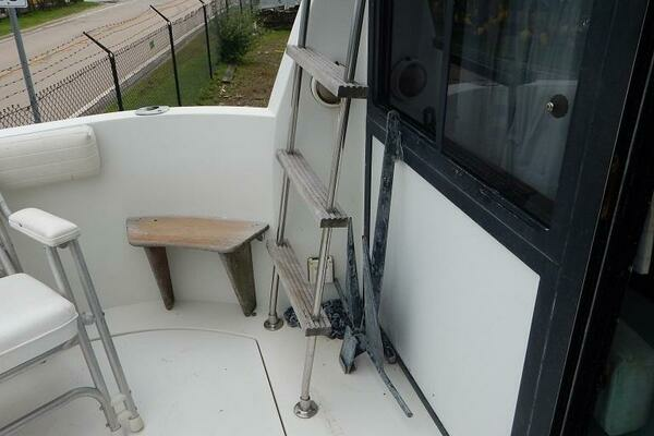 Greener Pastures 28ft Carver Yacht For Sale