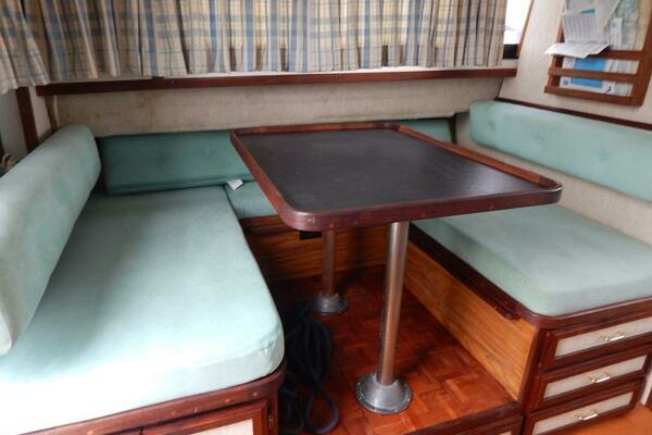 Greener Pastures 28ft Carver Yacht For Sale
