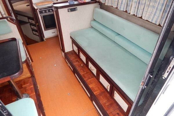Greener Pastures 28ft Carver Yacht For Sale
