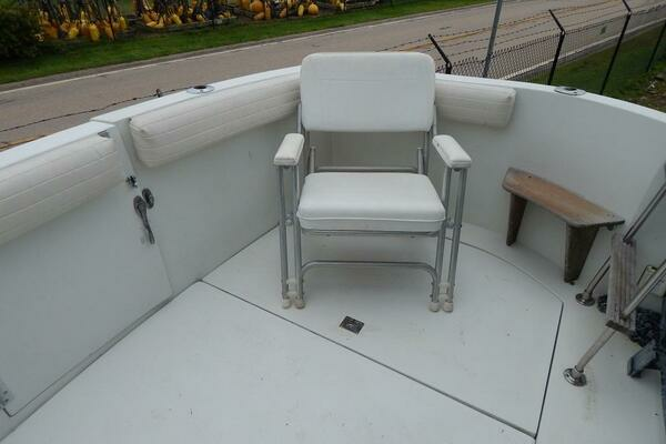 Greener Pastures 28ft Carver Yacht For Sale