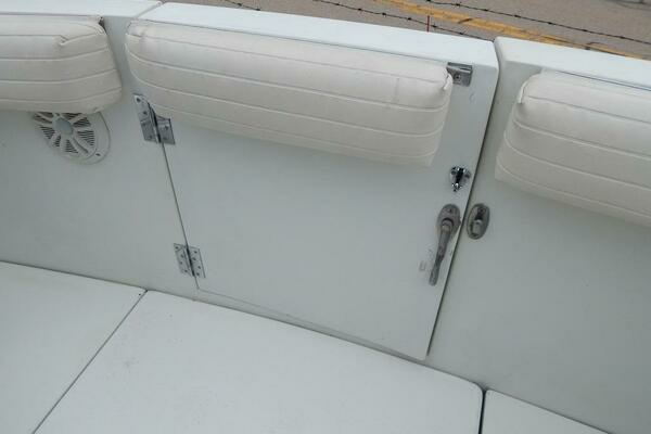 Greener Pastures 28ft Carver Yacht For Sale