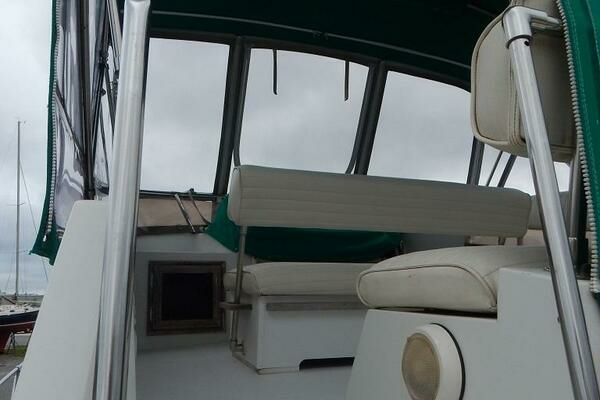 Greener Pastures 28ft Carver Yacht For Sale