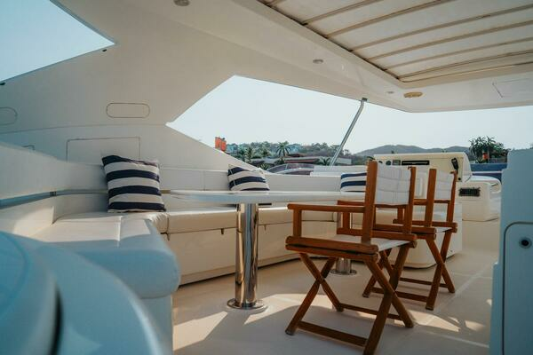 Photo of the 2007 Ferretti Yachts 881 "Los Esquinkles"