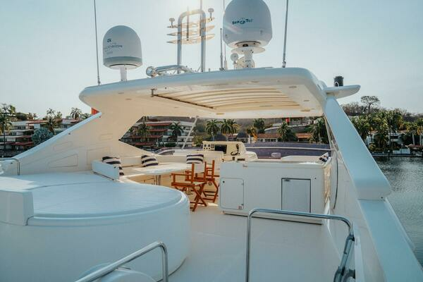 Photo of the 2007 Ferretti Yachts 881 "Los Esquinkles"