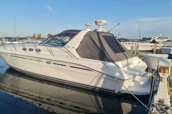 Photo of the 1995 Sea Ray 400 Express