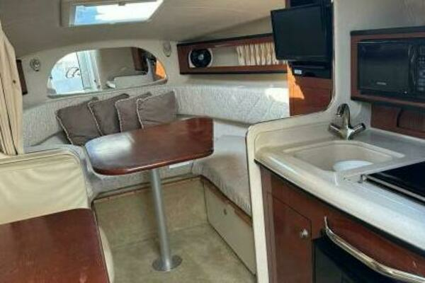 Photo of the 2005 Sea Ray 280 Sundancer
