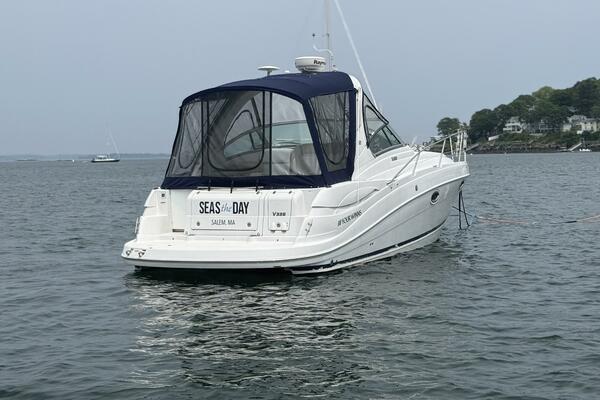 Seas the Day 35ft Four Winns Yacht For Sale