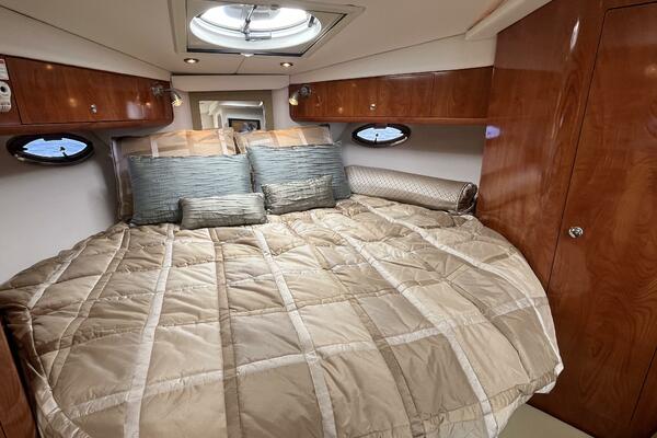 Seas the Day 35ft Four Winns Yacht For Sale