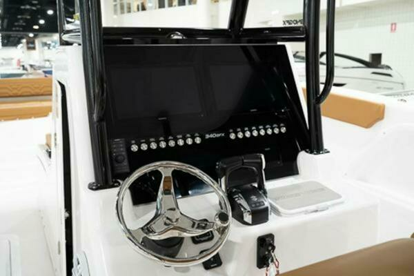 Photo of the 2023 Twin Vee 340 GFX CC