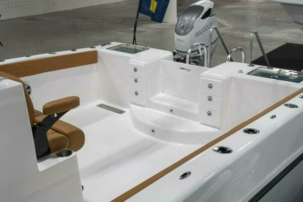 Photo of the 2023 Twin Vee 340 GFX CC