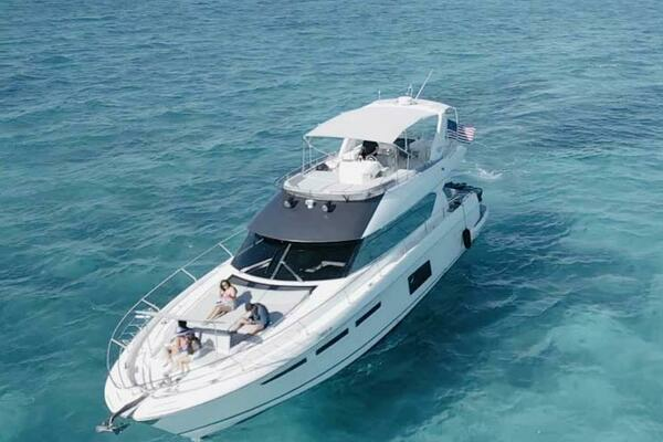 2013 Prestige 62