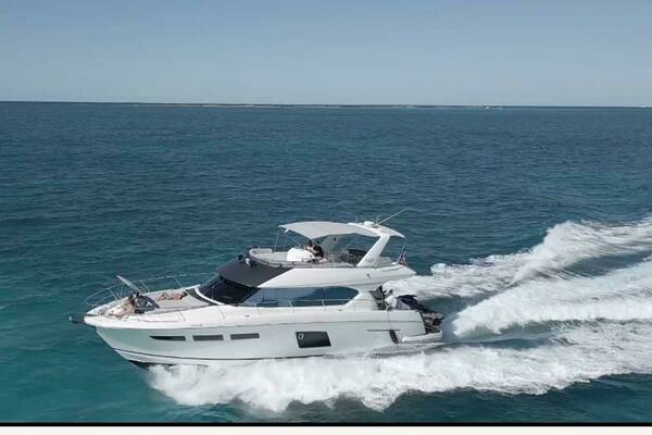 2013 Prestige 62