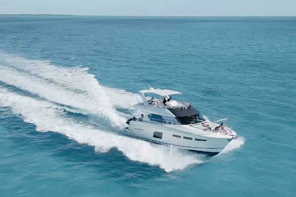 2013 Prestige 62