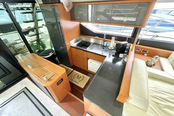 2013 Prestige 62