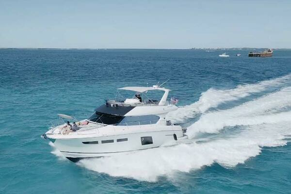 2013 Prestige 62