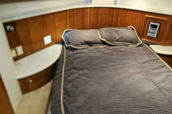 FRIENDSHIP 45ft Carver Yacht For Sale