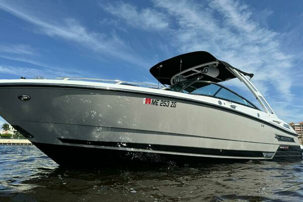 Photo of the 2022 Monterey 278 SS