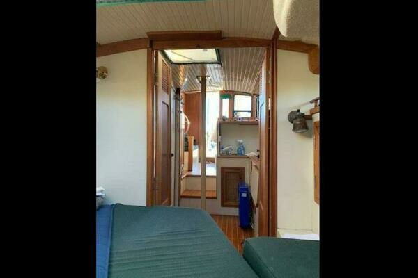 Back Porch 32ft Nimble Yacht For Sale