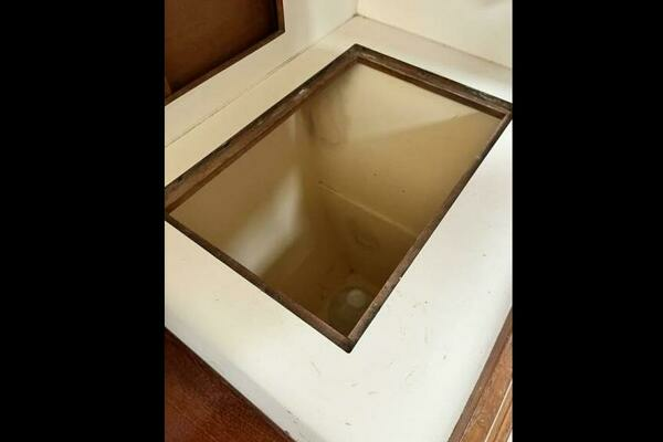 Back Porch 32ft Nimble Yacht For Sale