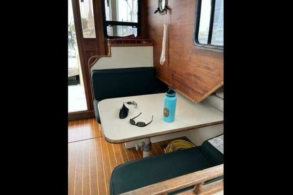 Back Porch 32ft Nimble Yacht For Sale