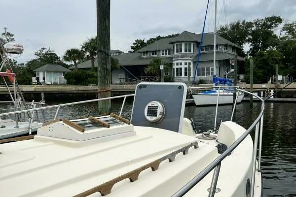 Back Porch 32ft Nimble Yacht For Sale