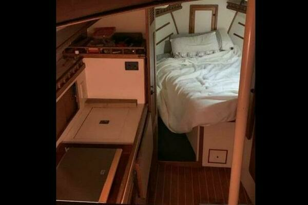 Back Porch 32ft Nimble Yacht For Sale