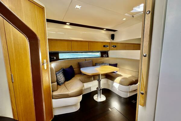 2014 Fairline 38