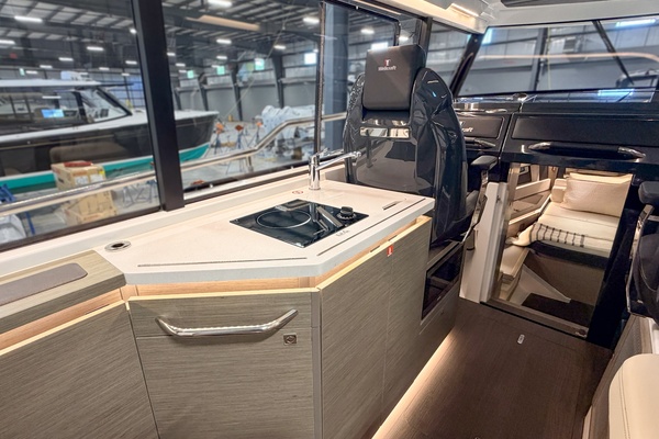 In Stock 38ft Wellcraft Yacht For Sale