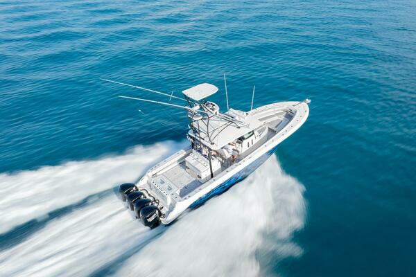 Photo of the 2014 Hydra-Sports 42 Custom Siesta "Dirty Deeds"