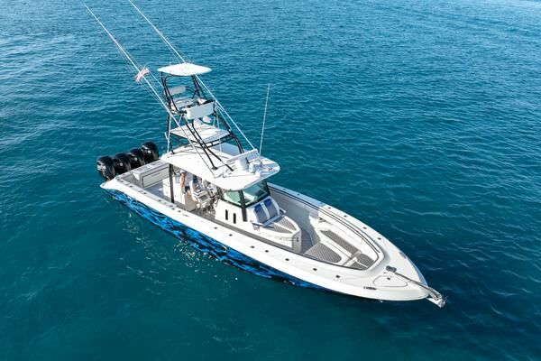 Photo of the 2014 Hydra-Sports 42 Custom Siesta "Dirty Deeds"