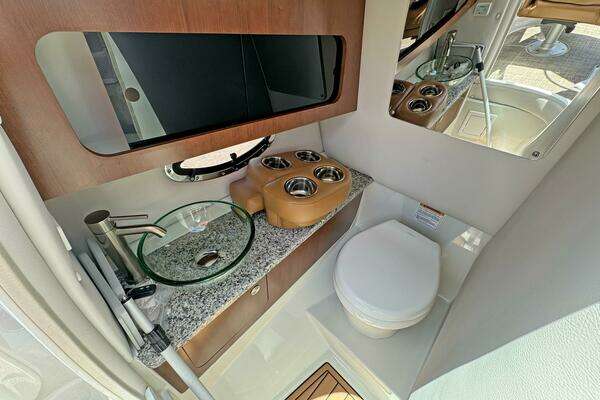 Crownline 290 XSS Yacht For Sale