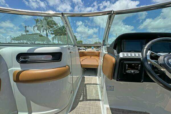 Crownline 290 XSS Yacht For Sale