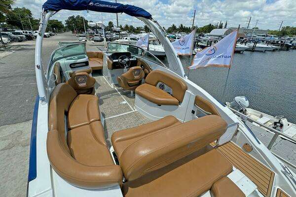 Crownline 290 XSS Yacht For Sale
