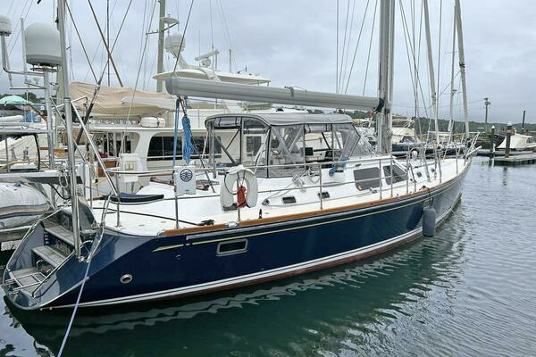 Photo of the 2009 Hylas 54 "ACADIA"