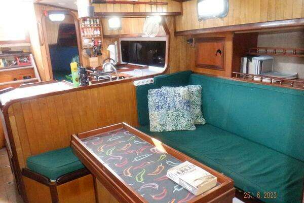 44ft ShearWater Yacht For Sale