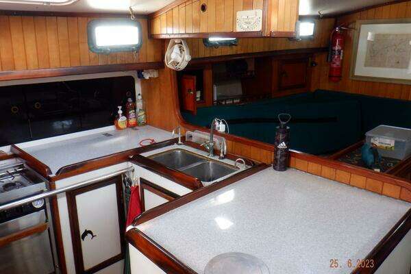 44ft ShearWater Yacht For Sale
