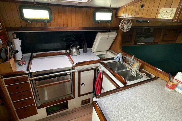 44ft ShearWater Yacht For Sale