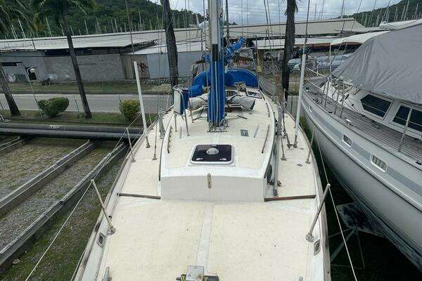 44ft ShearWater Yacht For Sale